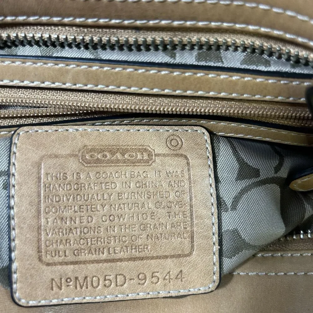 VTG Coach Tan Leather Soho Shoulder Handbag Purse M05D-9544 & Matching Wristlet